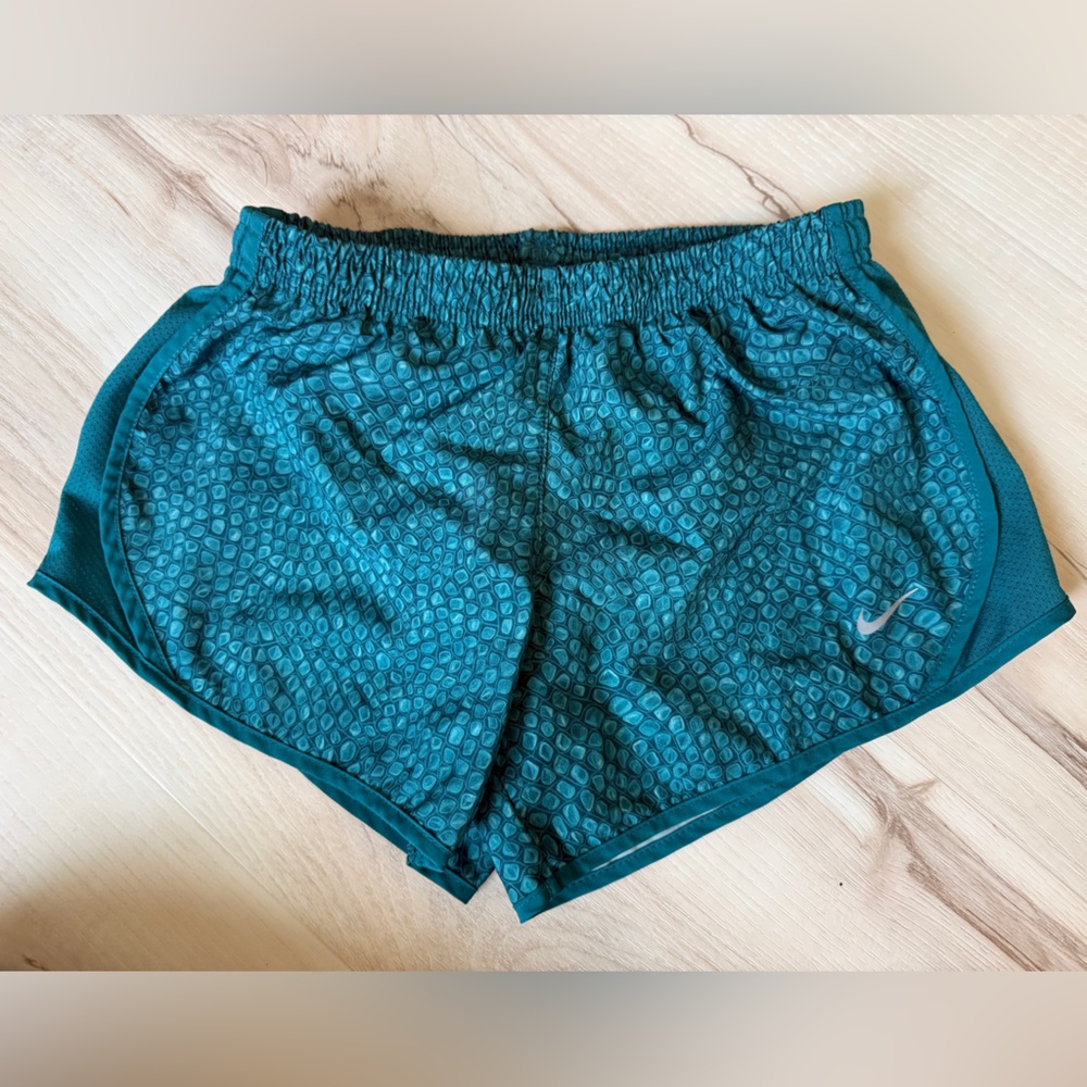 Nike Dri Fit Girls Teal Patterned Athletic Shorts- M